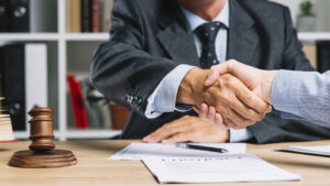 Аліменти Львів — адвокат у сімейних справах для захисту прав дітей