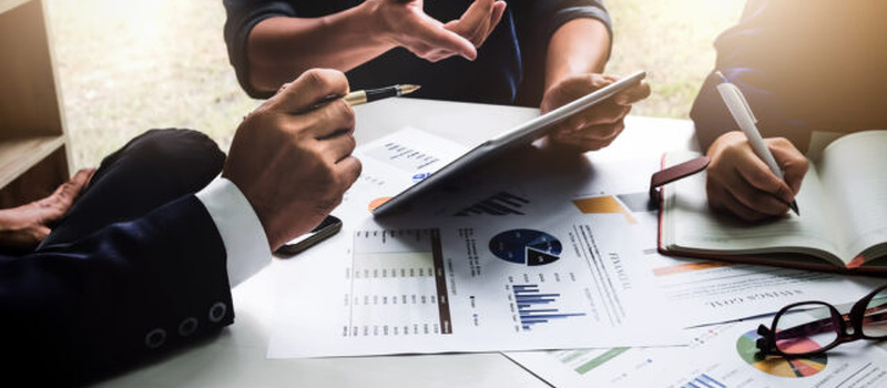 Юрист на підприємстві Львів: постійна правова підтримка для бізнесу